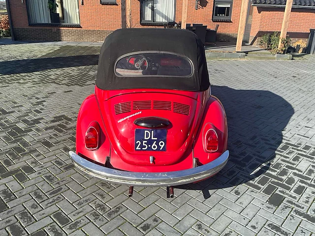 Volkswagen kever cabriolet oldtimer - afbeelding 12 van  18