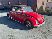 Volkswagen kever cabriolet oldtimer - afbeelding 17 van  18