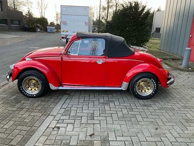 Volkswagen kever cabriolet - afbeelding 1 van  29