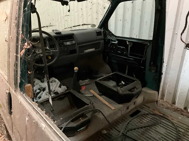 Volkswagen multivan onderdelenbus - afbeelding 5 van  15