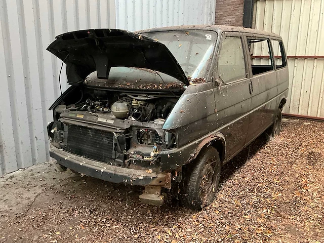 Volkswagen multivan onderdelenbus - afbeelding 8 van  15