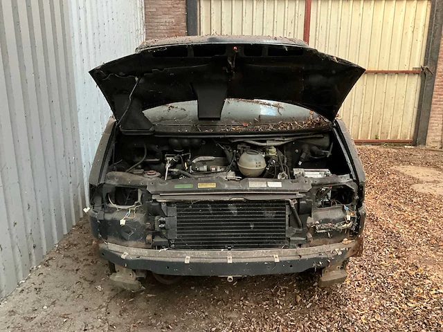 Volkswagen multivan onderdelenbus - afbeelding 9 van  15
