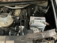 Volkswagen multivan onderdelenbus - afbeelding 13 van  15