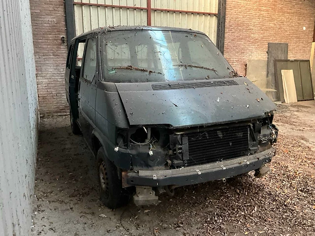 Volkswagen multivan onderdelenbus - afbeelding 15 van  15
