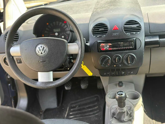 Volkswagen new beetle 1.6 turijn, 95rhns - afbeelding 13 van  15