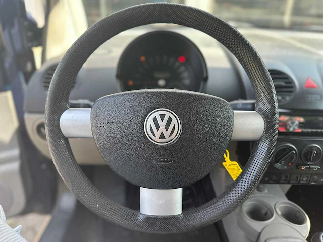 Volkswagen new beetle 1.6 turijn, 95rhns - afbeelding 15 van  15