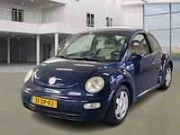 Volkswagen new beetle 2.0 highline, 31-zp-fj - afbeelding 1 van  14