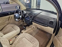 Volkswagen new beetle 2.0 highline, 31-zp-fj - afbeelding 12 van  14