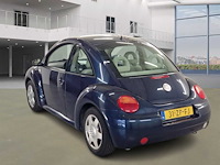 Volkswagen new beetle 2.0 highline, 31-zp-fj - afbeelding 9 van  14