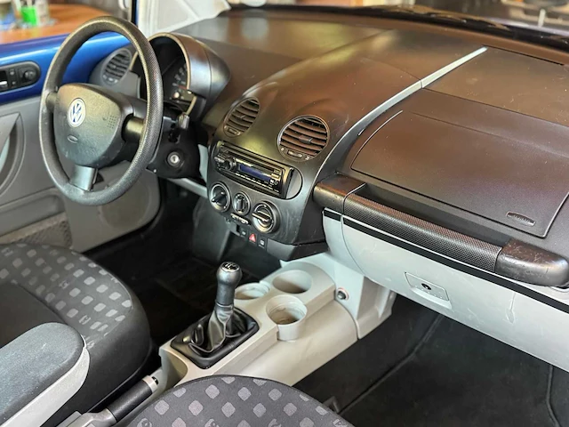 Volkswagen new beetle 2.0 highline origineel nederlands nap - afbeelding 5 van  16