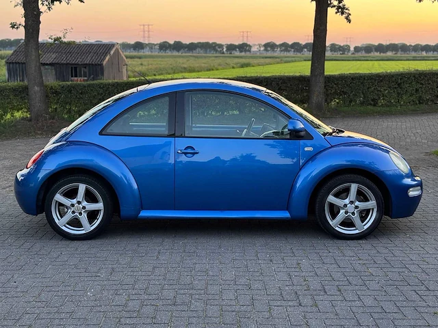 Volkswagen new beetle 2.0 highline origineel nederlands nap - afbeelding 13 van  16