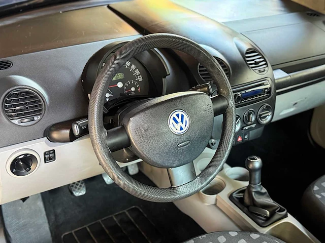 Volkswagen new beetle 2.0 highline origineel nederlands nap - afbeelding 16 van  16