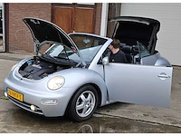 Volkswagen new beetle cabrio 1.6 'highline', 76-rkv-5 - afbeelding 32 van  44