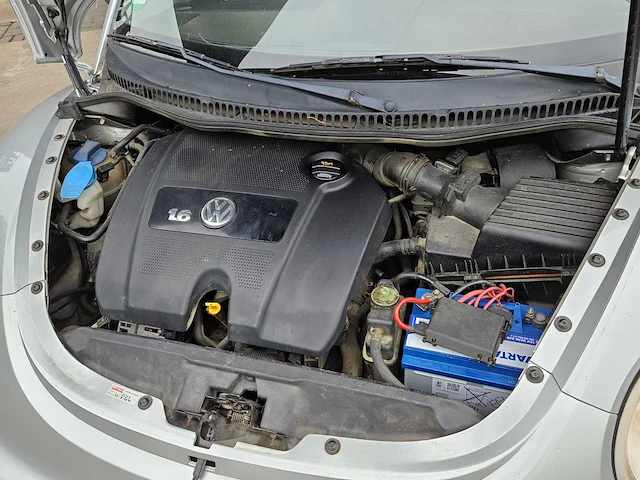 Volkswagen new beetle cabrio 1.6 'highline', 76-rkv-5 - afbeelding 36 van  44