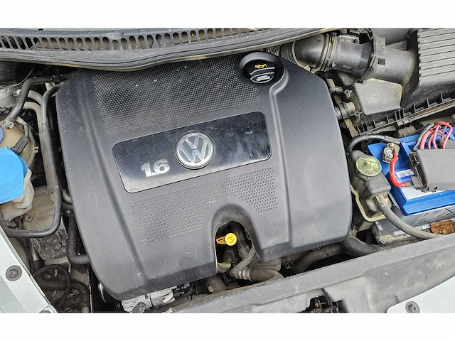 Volkswagen new beetle cabrio 1.6 'highline', 76-rkv-5 - afbeelding 37 van  44