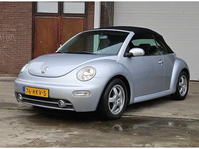 Volkswagen new beetle cabrio 1.6 'highline', 76-rkv-5 - afbeelding 41 van  44