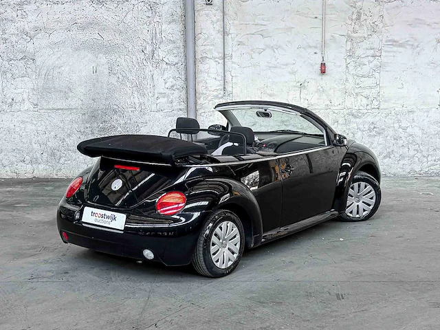 Volkswagen new beetle cabriolet 1.6 102pk 2003, 75-gnv-4 - afbeelding 2 van  40