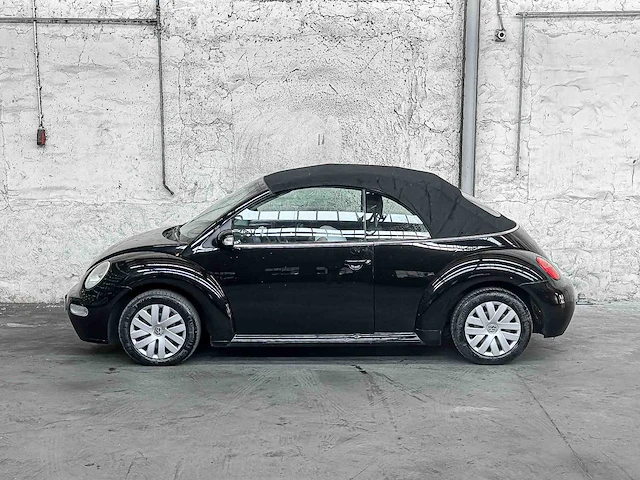 Volkswagen new beetle cabriolet 1.6 102pk 2003, 75-gnv-4 - afbeelding 8 van  40