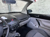 Volkswagen new beetle cabriolet 1.6 102pk 2003, 75-gnv-4 - afbeelding 11 van  40