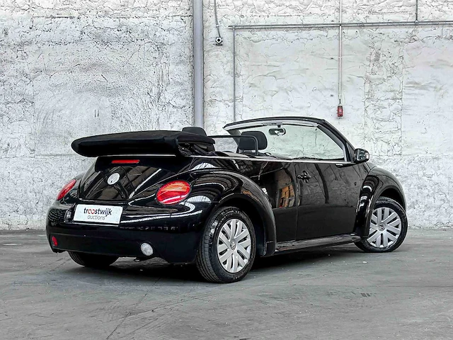 Volkswagen new beetle cabriolet 1.6 102pk 2003, 75-gnv-4 - afbeelding 40 van  40