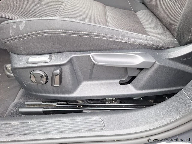 Volkswagen passat - gf-630-j - motor loopt niet - marge - afbeelding 13 van  25