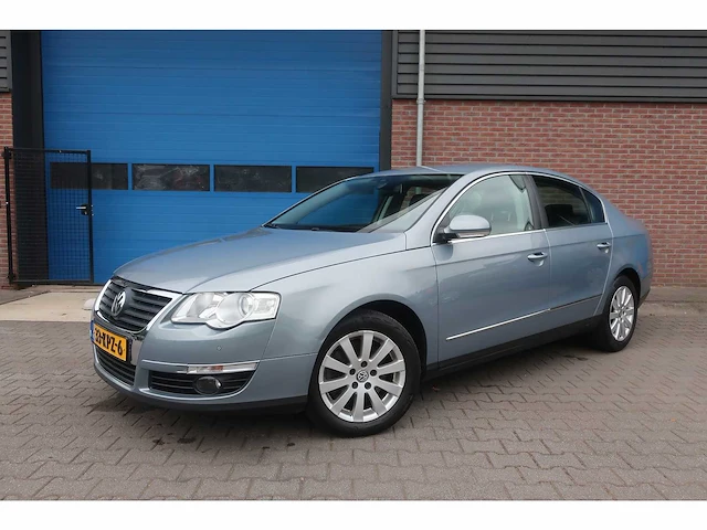 Volkswagen passat 1.4 tsi comfl. bluem, 33-kpz-6 - afbeelding 1 van  16