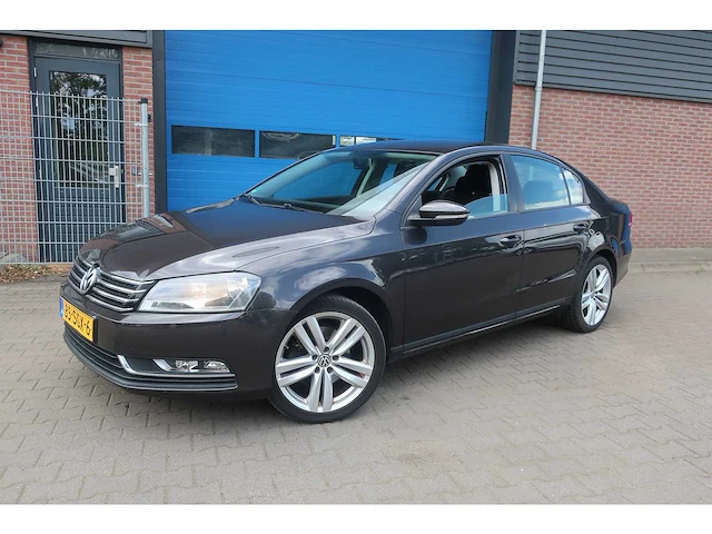 Volkswagen passat 1.4 tsi trendl blm, 85-sgx-6 - afbeelding 1 van  16