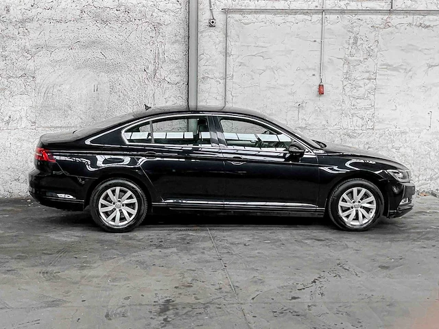 Volkswagen passat 1.5 tsi cl bns 150pk 2019, zh-522-v - afbeelding 10 van  48