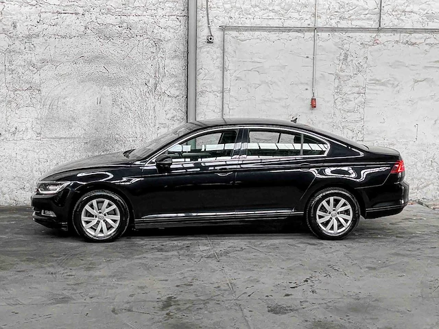 Volkswagen passat 1.5 tsi cl bns 150pk 2019, zh-522-v - afbeelding 18 van  48