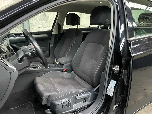 Volkswagen passat 1.5 tsi cl bns 150pk 2019, zh-522-v - afbeelding 22 van  48