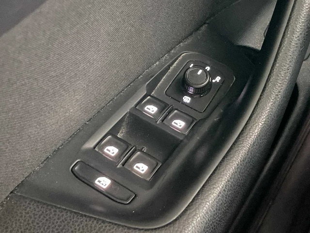 Volkswagen passat 1.5 tsi cl bns 150pk 2019, zh-522-v - afbeelding 38 van  48