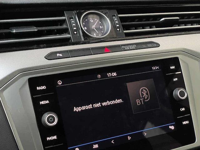 Volkswagen passat 1.5 tsi cl bns 150pk 2019, zh-522-v - afbeelding 40 van  48