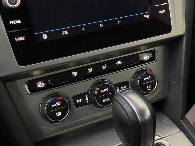 Volkswagen passat 1.5 tsi cl bns 150pk 2019, zh-522-v - afbeelding 42 van  48