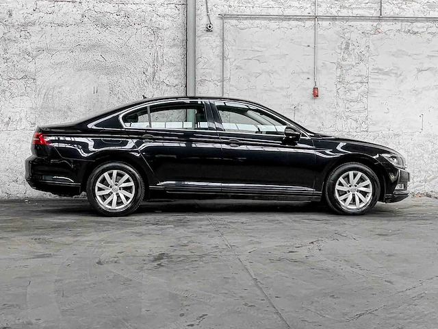 Volkswagen passat 1.5 tsi cl bns 150pk 2019, zh-522-v - afbeelding 9 van  48