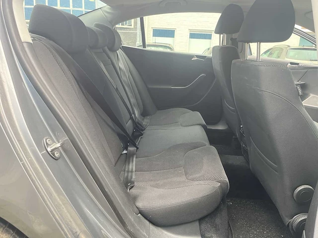 Volkswagen passat 1.8 tfsi comfortline - 2008 | 50-gfh-2 - afbeelding 15 van  26