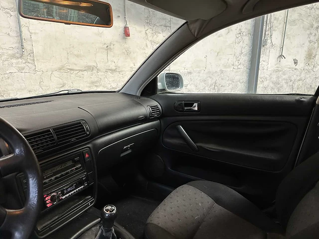 Volkswagen passat 1.9 tdi trendline 90pk 2000, 06-fd-ff - afbeelding 11 van  36