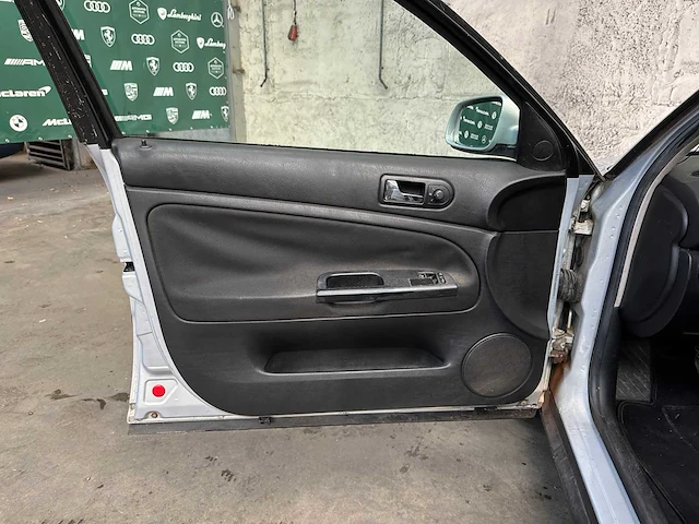 Volkswagen passat 1.9 tdi trendline 90pk 2000, 06-fd-ff - afbeelding 20 van  36