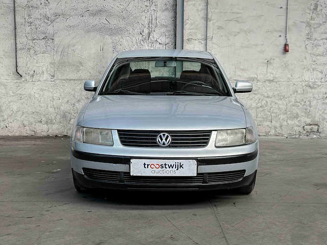 Volkswagen passat 1.9 tdi trendline 90pk 2000, 06-fd-ff - afbeelding 32 van  36