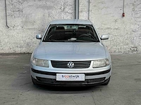 Volkswagen passat 1.9 tdi trendline 90pk 2000, 06-fd-ff - afbeelding 33 van  36