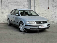 Volkswagen passat 1.9 tdi trendline 90pk 2000, 06-fd-ff - afbeelding 34 van  36
