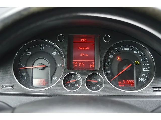 Volkswagen passat 2.0 tdi | 2006 | 90-ptl-9 | - afbeelding 2 van  46