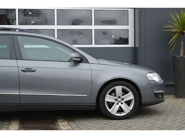 Volkswagen passat 2.0 tdi | 2006 | 90-ptl-9 | - afbeelding 15 van  46