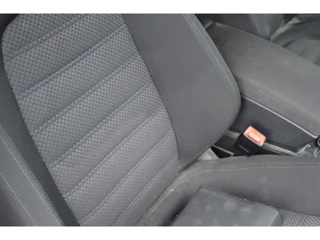 Volkswagen passat 2.0 tdi | 2006 | 90-ptl-9 | - afbeelding 18 van  46