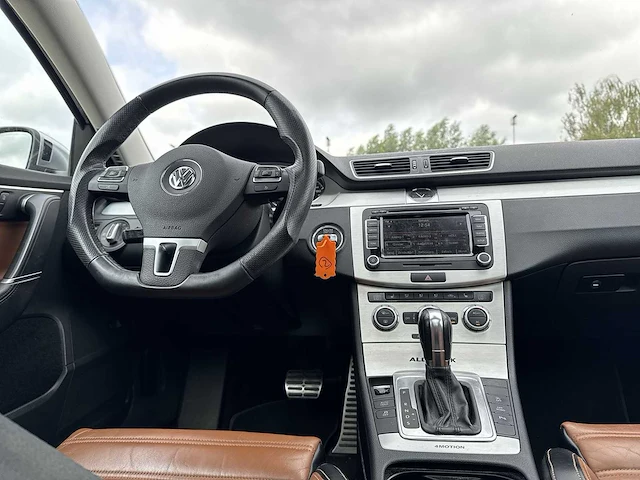 Volkswagen passat alltrack 2.0 tdi 4motion 2012 | xd-104-b - afbeelding 4 van  32