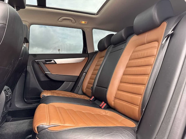 Volkswagen passat alltrack 2.0 tdi 4motion 2012 | xd-104-b - afbeelding 17 van  32