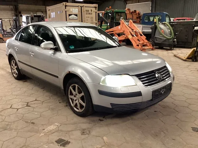 Volkswagen passat tdi personenauto - afbeelding 3 van  16