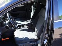 Volkswagen passat tsi met kenteken 44-rzf-1. margevoertuig. datum eerste toelating 24-08-2011. - afbeelding 2 van  21