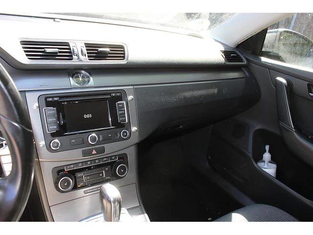 Volkswagen passat tsi met kenteken 44-rzf-1. margevoertuig. datum eerste toelating 24-08-2011. - afbeelding 8 van  21