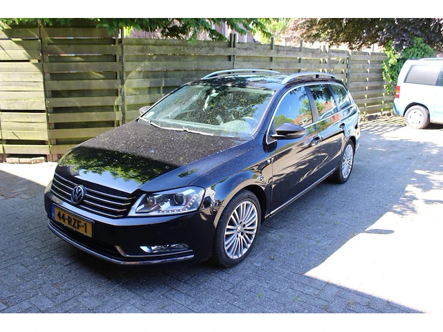 Volkswagen passat tsi met kenteken 44-rzf-1. margevoertuig. datum eerste toelating 24-08-2011. - afbeelding 16 van  21