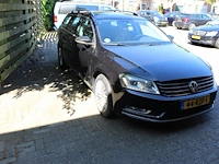 Volkswagen passat tsi met kenteken 44-rzf-1. margevoertuig. datum eerste toelating 24-08-2011. - afbeelding 17 van  21